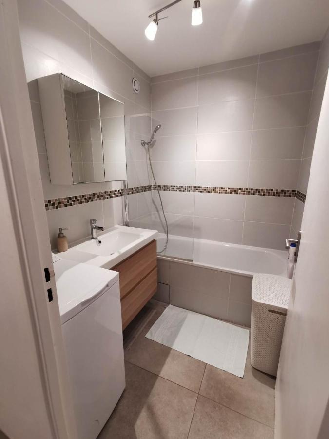 Appartement Proche Disneyland & Paris - 20 Minutes - Proche Gare Rer Нуазьель Экстерьер фото